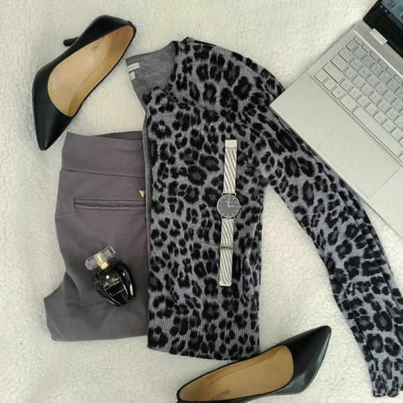 Van Heusen cheetah animal print cardigan sweater - Picture 1 of 6